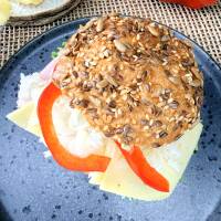 Locawo High Protein Low Carb Kraft-Protz Multigrain Rolls 3