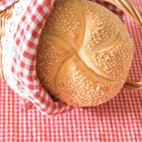 High Protein &amp; Low Carb Sesame Rolls