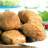 High Protein &amp; Low Carb Fitty Br&ouml;tchen