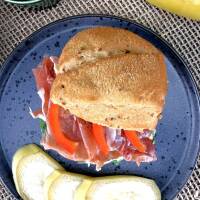 High Protein &amp; Low Carb Fitty Br&ouml;tchen