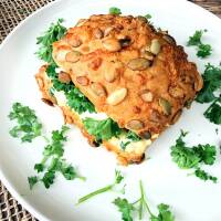 High Protein &amp; Low Carb K&uuml;rbis-K&auml;se-Br&ouml;tchen